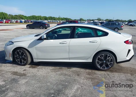 2025 BMW 228Xi из США, поврежденный, VIN WBA23GG0XS7S58564